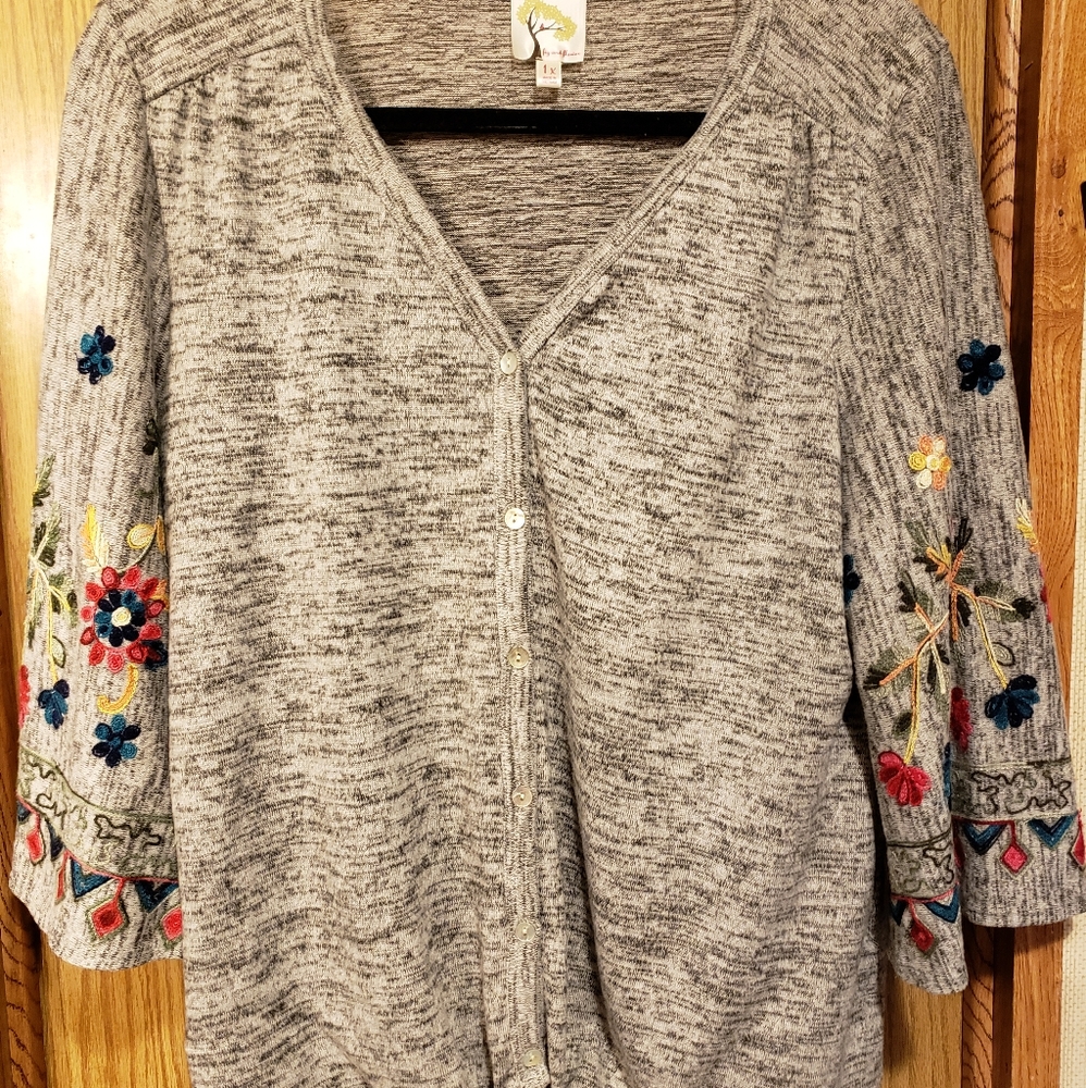Fig and flower Boho embroidered top sz 1X